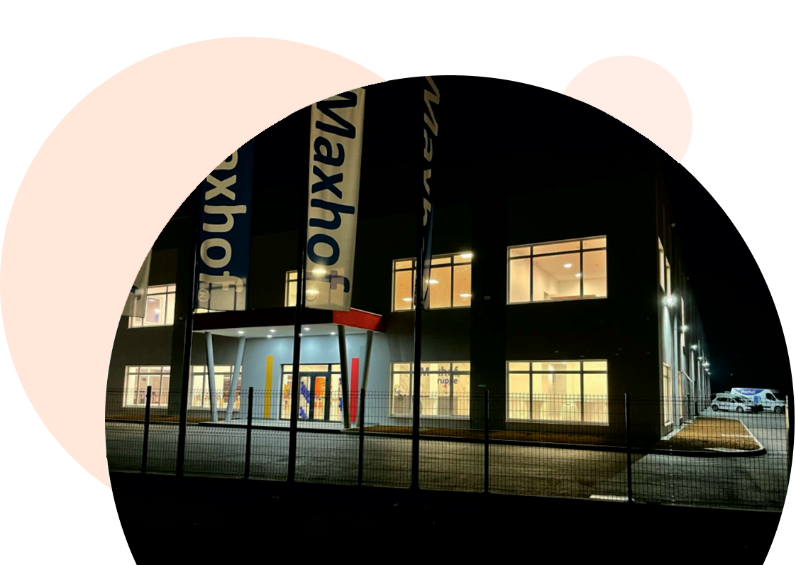 o-nama-hero-image-max